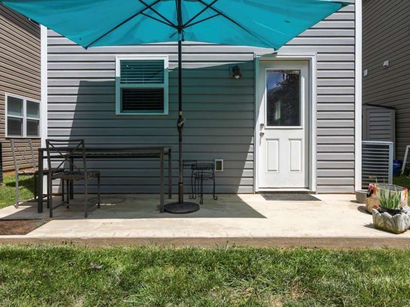 25 Mill Creek Loop, Asheville, NC 28806.  MLS# CAR4257997, YatesRealty ID 13404. 