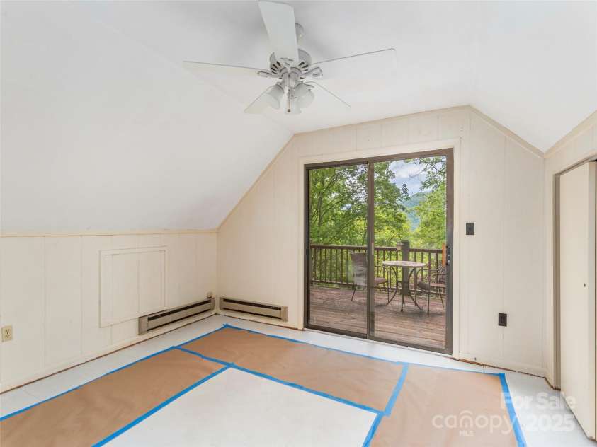 318 Sandsridge Way, Waynesville, NC 28785.  MLS# CAR4258797, YatesRealty ID 13405. 