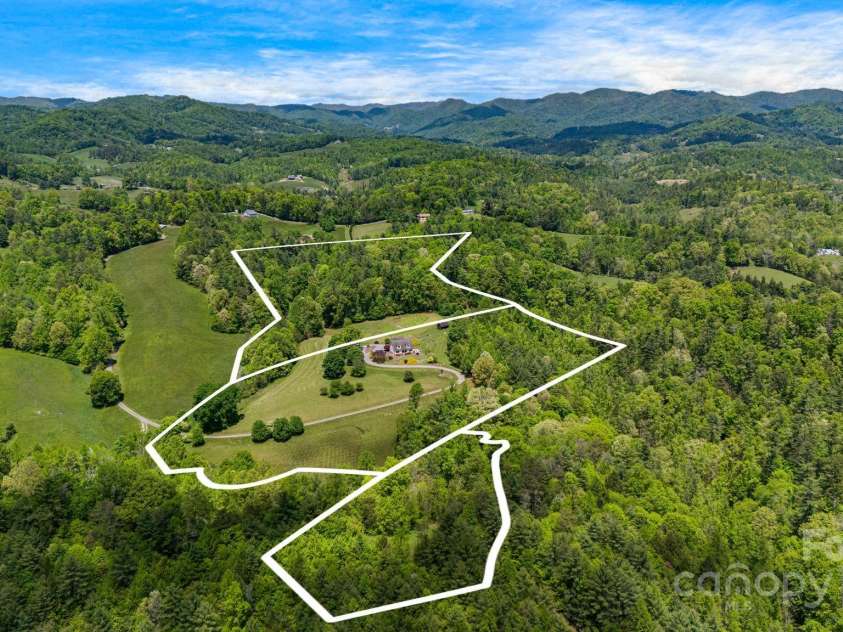 2912 Windswept Ridge Road, Marshall, NC 28753.  MLS# CAR4258178, YatesRealty ID 13406. 