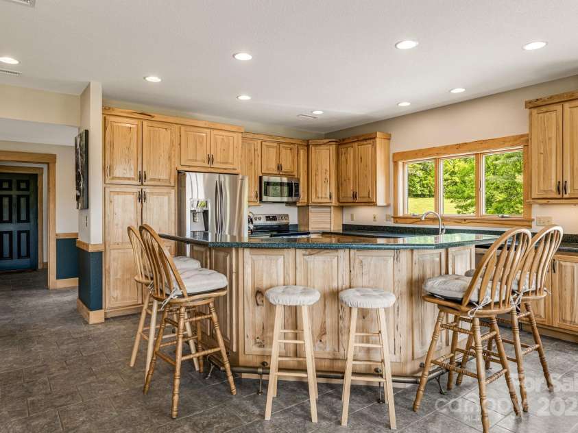 2912 Windswept Ridge Road, Marshall, NC 28753.  MLS# CAR4258178, YatesRealty ID 13406. 