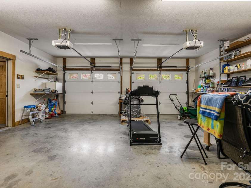 2912 Windswept Ridge Road, Marshall, NC 28753.  MLS# CAR4258178, YatesRealty ID 13406. 