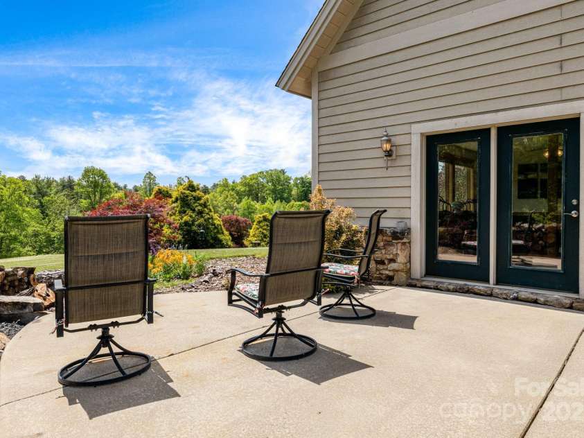 2912 Windswept Ridge Road, Marshall, NC 28753.  MLS# CAR4258178, YatesRealty ID 13406. 