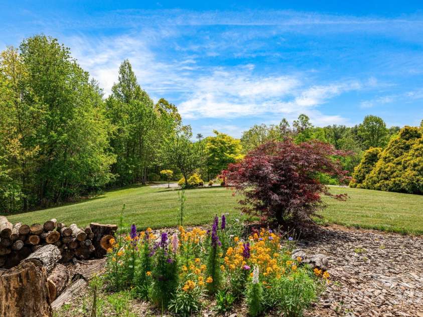 2912 Windswept Ridge Road, Marshall, NC 28753.  MLS# CAR4258178, YatesRealty ID 13406. 