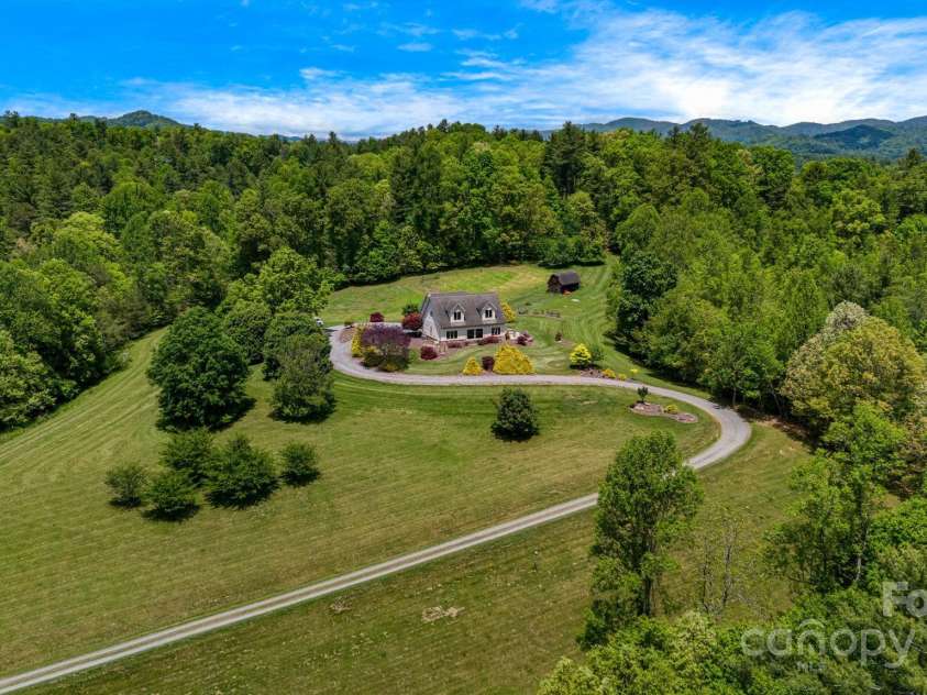 2912 Windswept Ridge Road, Marshall, NC 28753.  MLS# CAR4258178, YatesRealty ID 13406. 