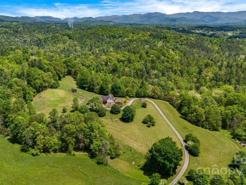 2912 Windswept Ridge Road, Marshall, NC 28753.  MLS# CAR4258178, YatesRealty ID 13406. 
