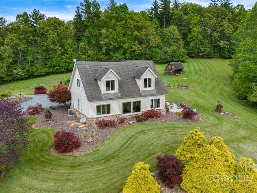 2912 Windswept Ridge Road, Marshall, NC 28753.  MLS# CAR4258178, YatesRealty ID 13406. 