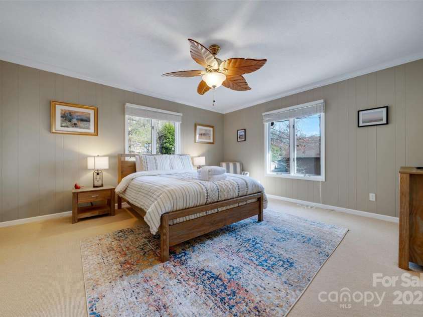 300 Roberts Drive, Hendersonville, NC 28739.  MLS# CAR4320767, YatesRealty ID 13407. 