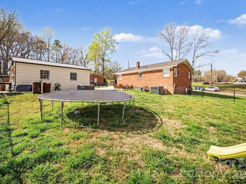 6408 River Bend Road, Concord, NC 28025.  MLS# CAR4359984, YatesRealty ID 13407. 