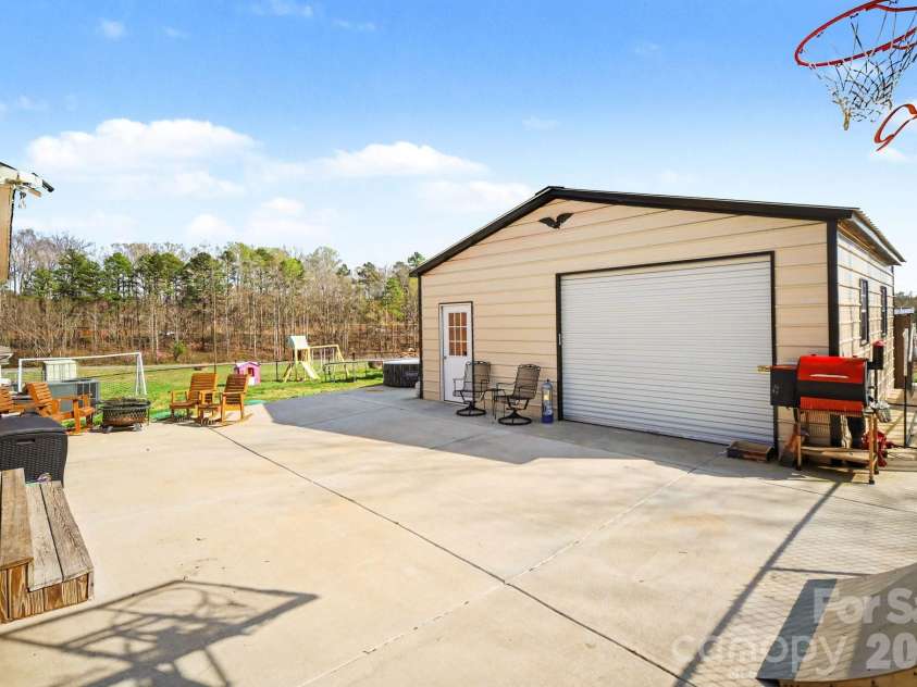 6408 River Bend Road, Concord, NC 28025.  MLS# CAR4359984, YatesRealty ID 13407. 