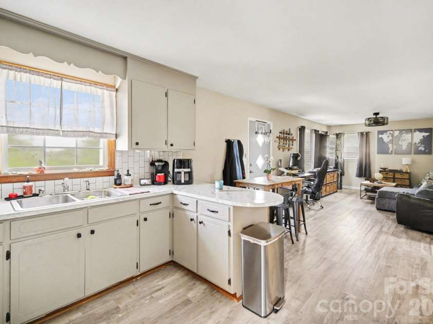 6408 River Bend Road, Concord, NC 28025.  MLS# CAR4359984, YatesRealty ID 13407. 