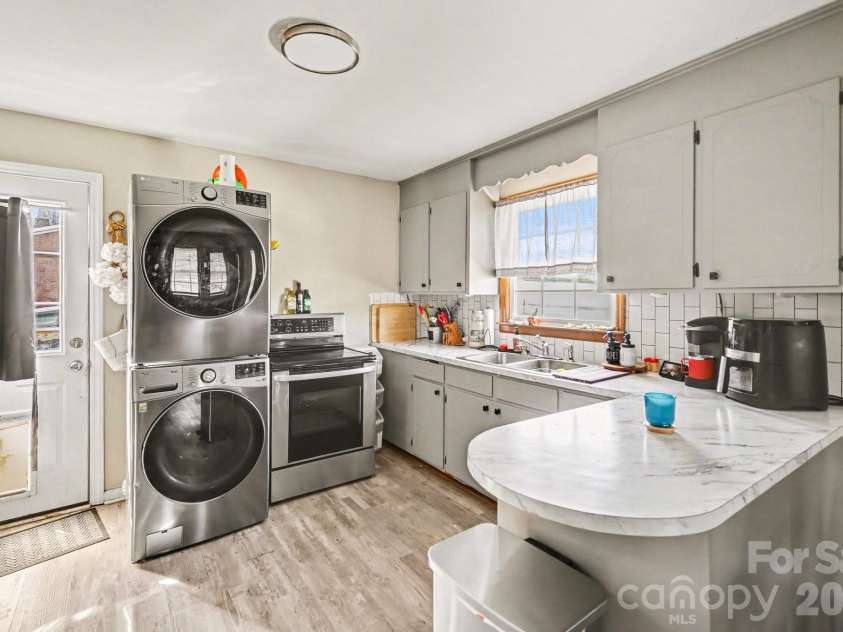 6408 River Bend Road, Concord, NC 28025.  MLS# CAR4359984, YatesRealty ID 13407. 