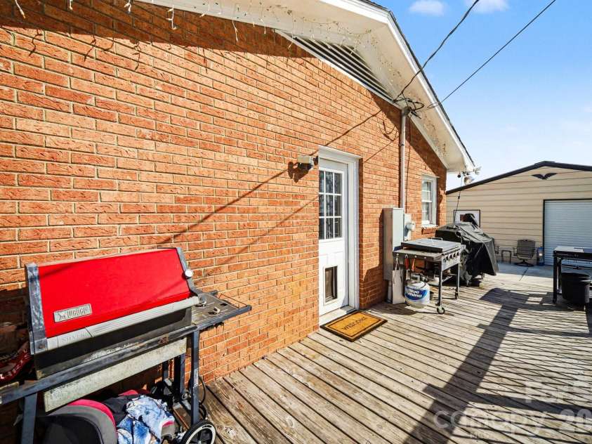 6408 River Bend Road, Concord, NC 28025.  MLS# CAR4359984, YatesRealty ID 13407. 
