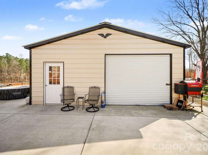6408 River Bend Road, Concord, NC 28025.  MLS# CAR4359984, YatesRealty ID 13407. 