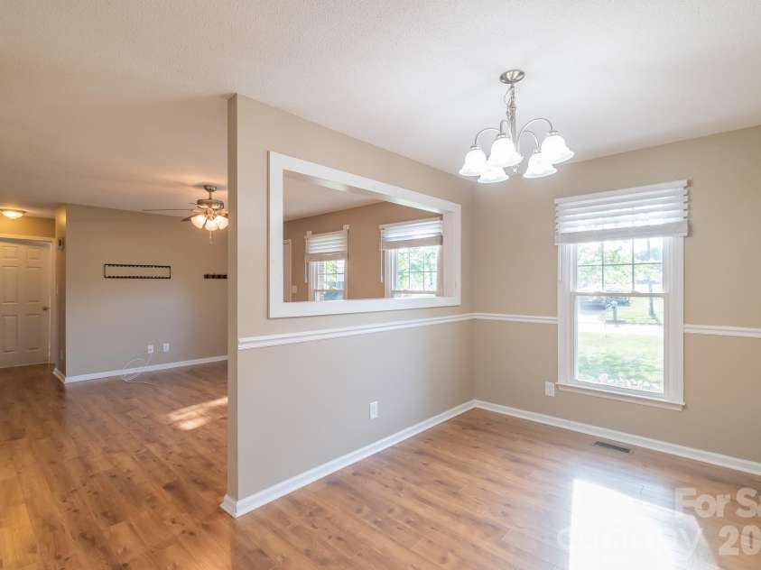111 Southglenn Drive, Shelby, NC 28152.  MLS# CAR4369764, YatesRealty ID 13409. 