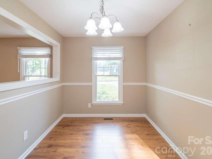 111 Southglenn Drive, Shelby, NC 28152.  MLS# CAR4369764, YatesRealty ID 13409. 