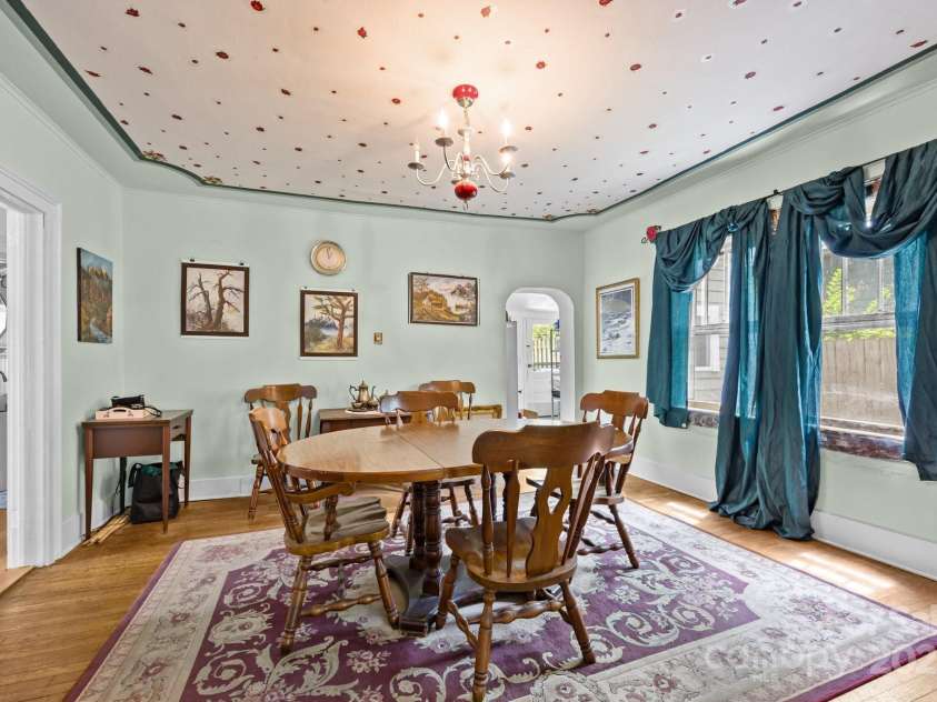 55 Herron Avenue, Asheville, NC 28806.  MLS# CAR4256476, YatesRealty ID 13409. Large dining room