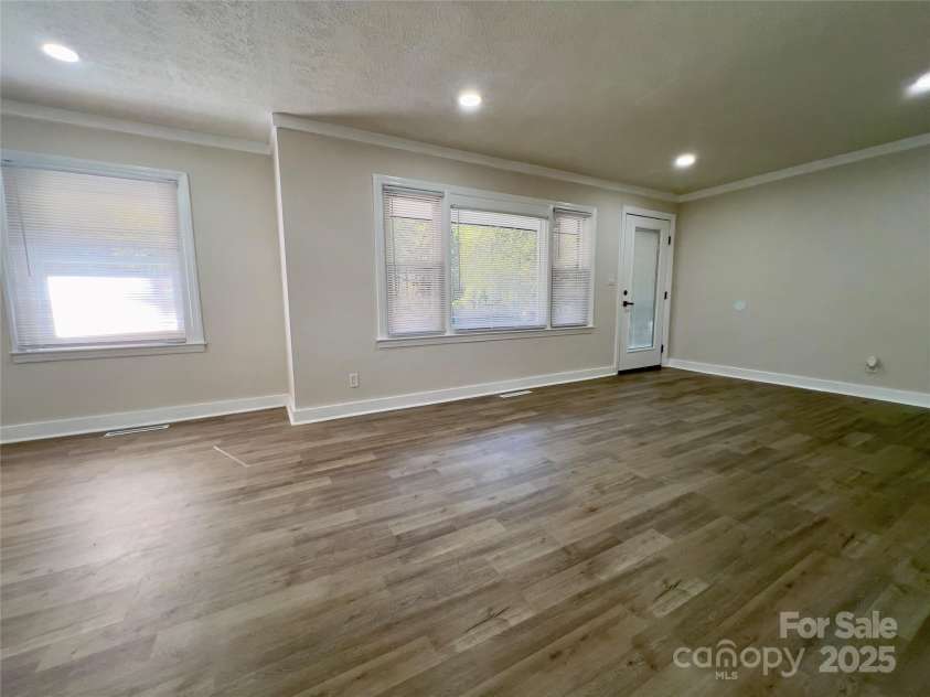 1522 Mary C Road, St Pauls, NC 28384.  MLS# CAR4313378, YatesRealty ID 1341. 