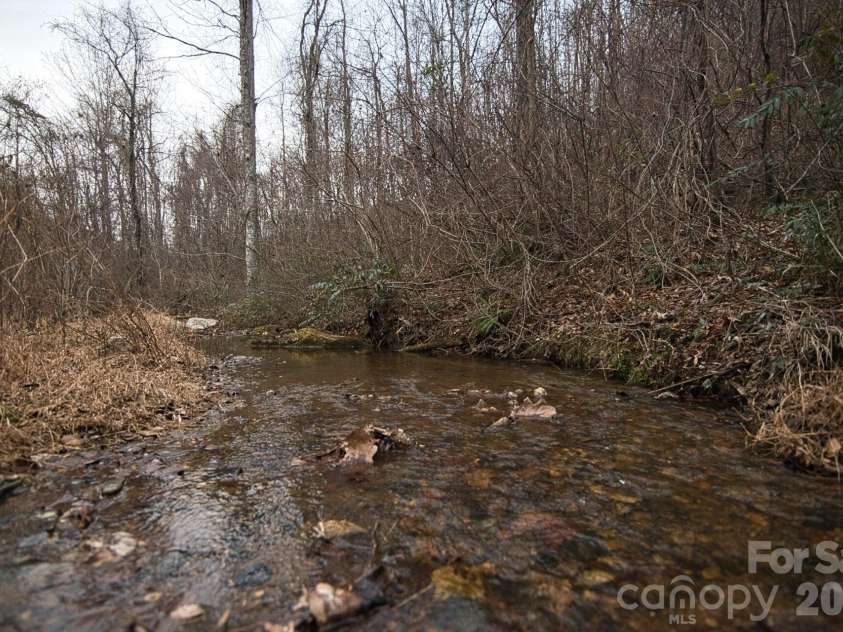 5712 Holbert Cove Road, Saluda, NC 28773.  MLS# CAR4332777, YatesRealty ID 13411. 