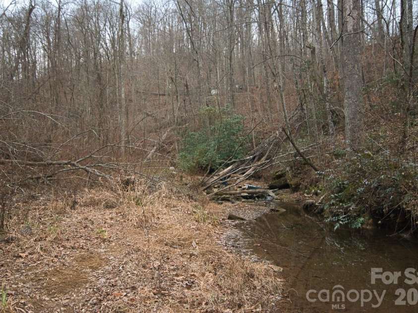 5712 Holbert Cove Road, Saluda, NC 28773.  MLS# CAR4332777, YatesRealty ID 13411. 