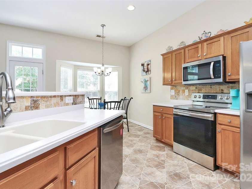 2111 Savoy Place, Fort Mill, SC 29707.  MLS# CAR4251589, YatesRealty ID 13412. 