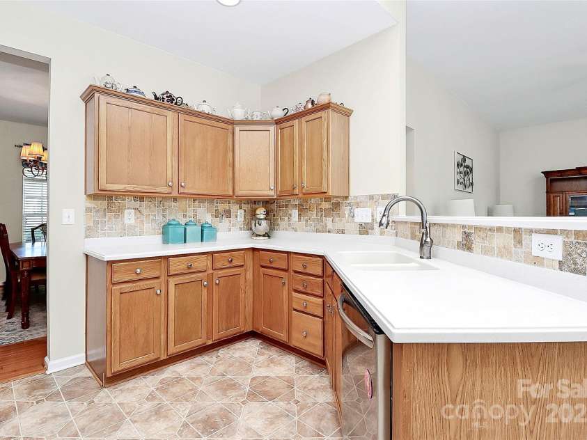 2111 Savoy Place, Fort Mill, SC 29707.  MLS# CAR4251589, YatesRealty ID 13412. 