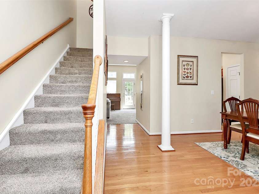 2111 Savoy Place, Fort Mill, SC 29707.  MLS# CAR4251589, YatesRealty ID 13412. Entryway