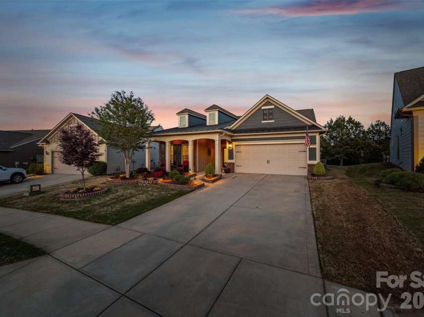 836 Bliss Drive, Fort Mill, SC 29715.  MLS# CAR4365237, YatesRealty ID 13413. 