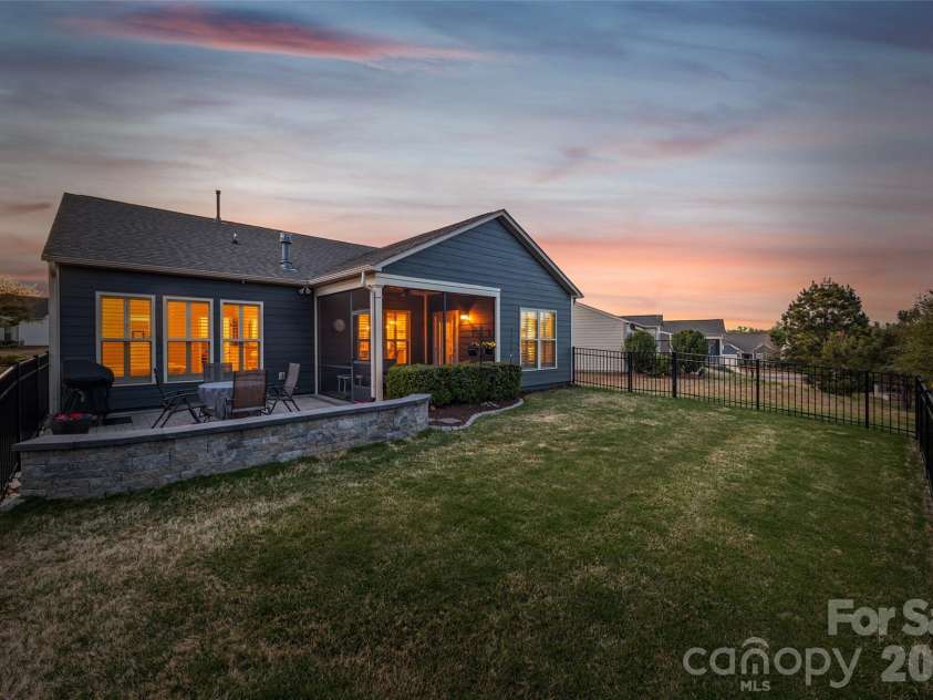 836 Bliss Drive, Fort Mill, SC 29715.  MLS# CAR4365237, YatesRealty ID 13413. 