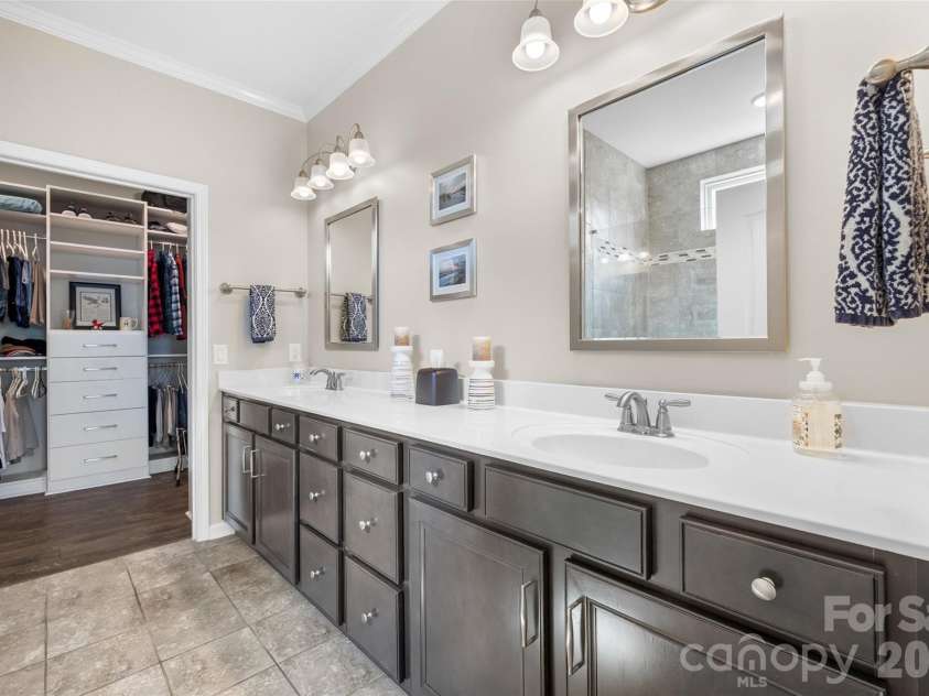 836 Bliss Drive, Fort Mill, SC 29715.  MLS# CAR4365237, YatesRealty ID 13413. 