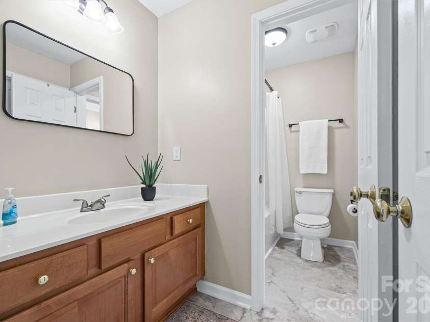 1836 Montague Road, Clover, SC 29710.  MLS# CAR4360574, YatesRealty ID 13414. Full bath