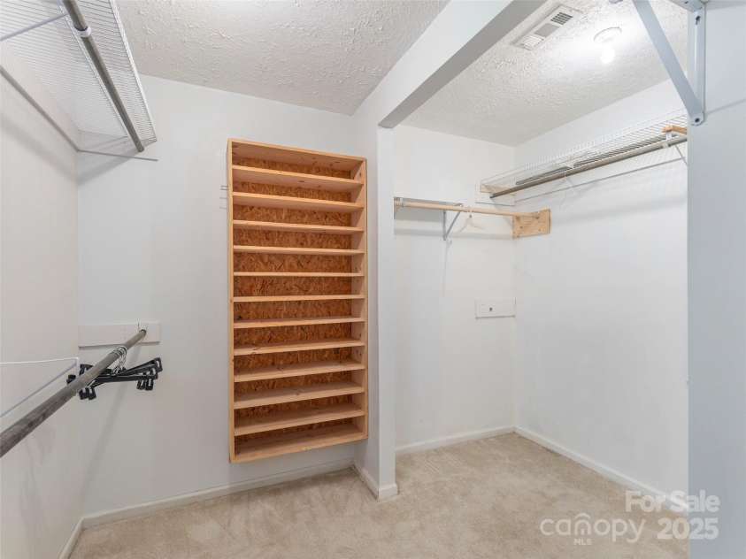 163 Gateway Street, Waynesville, NC 28785.  MLS# CAR4216649, YatesRealty ID 13415. 