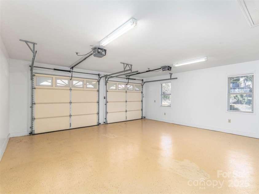 163 Gateway Street, Waynesville, NC 28785.  MLS# CAR4216649, YatesRealty ID 13415. 