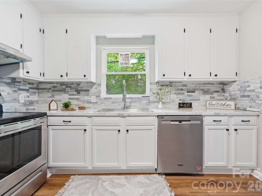 3285 Douglas Way Lane, Lancaster, SC 29720.  MLS# CAR4368040, YatesRealty ID 13415. 