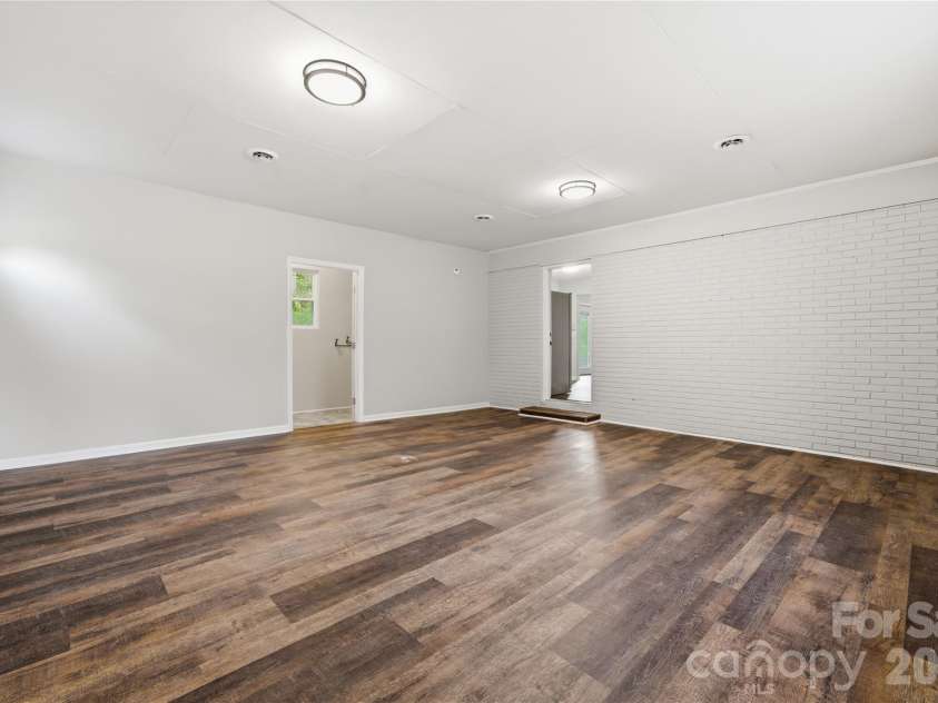 3285 Douglas Way Lane, Lancaster, SC 29720.  MLS# CAR4368040, YatesRealty ID 13415. Bonus Area