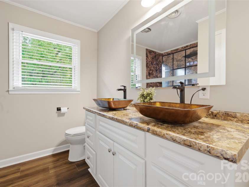 3285 Douglas Way Lane, Lancaster, SC 29720.  MLS# CAR4368040, YatesRealty ID 13415. Guest Bathroom