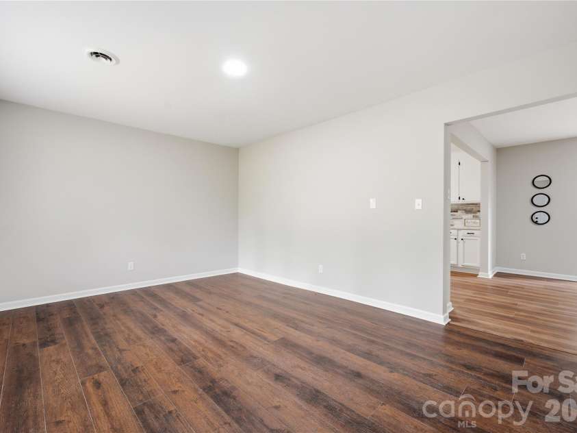 3285 Douglas Way Lane, Lancaster, SC 29720.  MLS# CAR4368040, YatesRealty ID 13415. Living Room