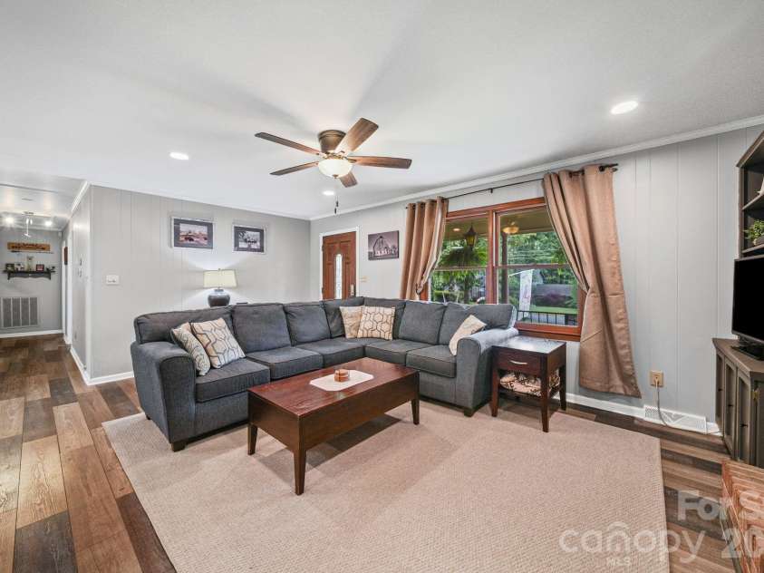 120 General Pemberton Street, Stanley, NC 28164.  MLS# CAR4349104, YatesRealty ID 13417. 