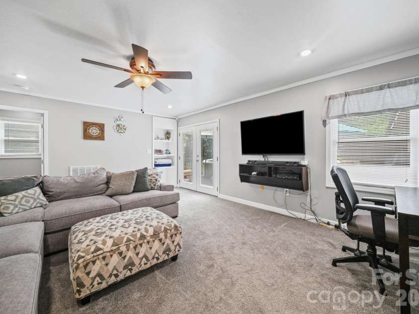 120 General Pemberton Street, Stanley, NC 28164.  MLS# CAR4349104, YatesRealty ID 13417. 
