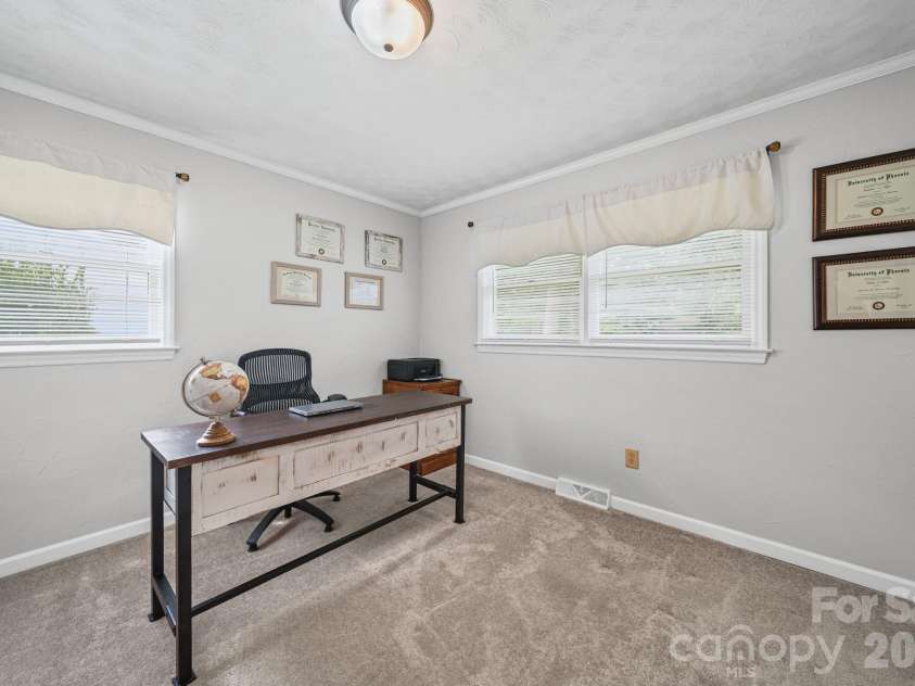 120 General Pemberton Street, Stanley, NC 28164.  MLS# CAR4349104, YatesRealty ID 13417. 