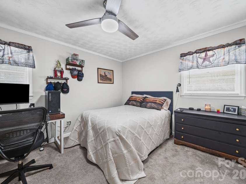 120 General Pemberton Street, Stanley, NC 28164.  MLS# CAR4349104, YatesRealty ID 13417. 