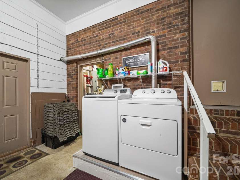 120 General Pemberton Street, Stanley, NC 28164.  MLS# CAR4349104, YatesRealty ID 13417. 