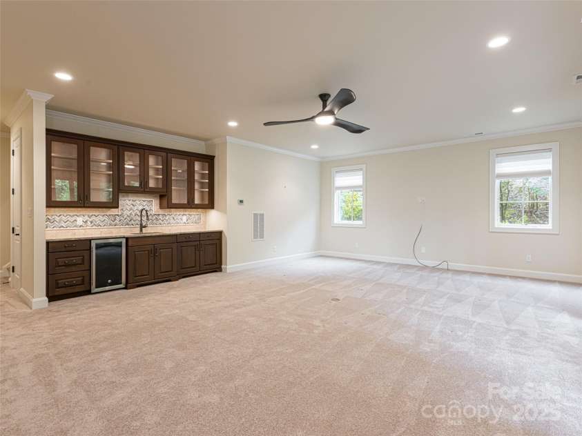 87 Chantilly Drive, Asheville, NC 28804.  MLS# CAR4306861, YatesRealty ID 13417. Recreation room