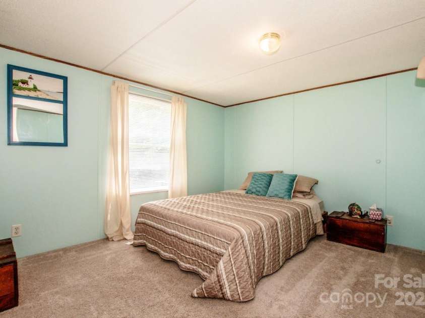 161 Crystal Bay Drive, Mooresville, NC 28115.  MLS# CAR4258984, YatesRealty ID 13419. 