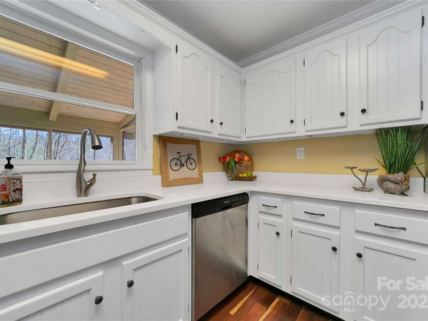 164 Waldsi Court, Brevard, NC 28712.  MLS# CAR4226230, YatesRealty ID 13421. 