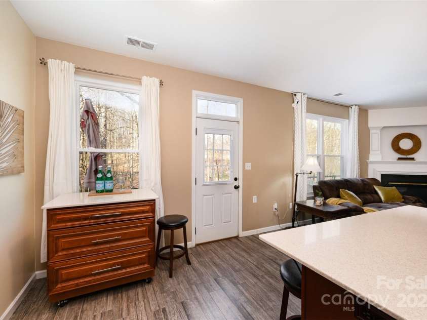 4741 Nijinsky Court, Charlotte, NC 28216.  MLS# CAR4186000, YatesRealty ID 13422. 