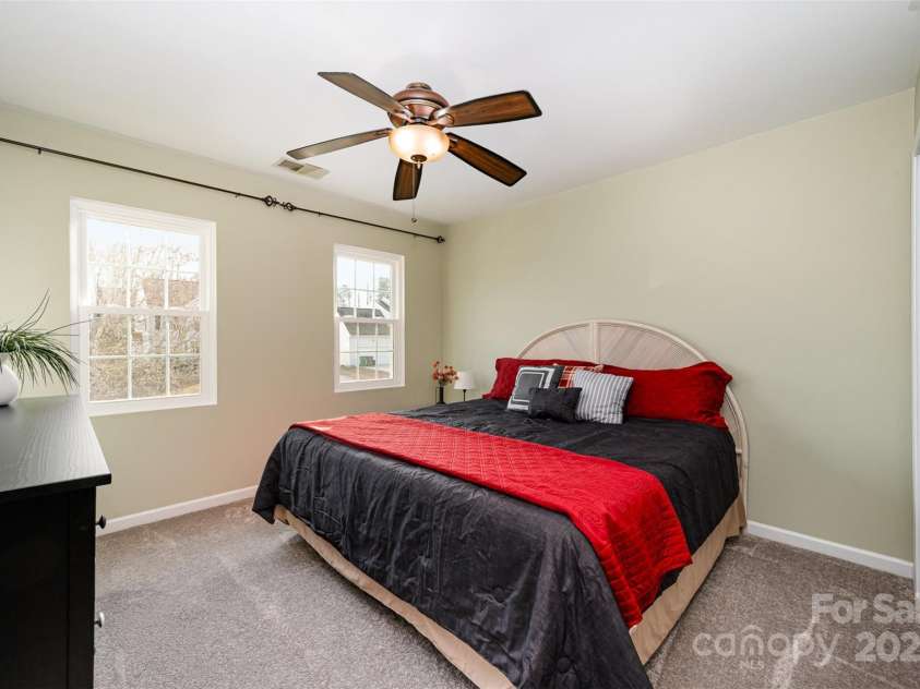 4741 Nijinsky Court, Charlotte, NC 28216.  MLS# CAR4186000, YatesRealty ID 13422. Upstairs bedroom 1