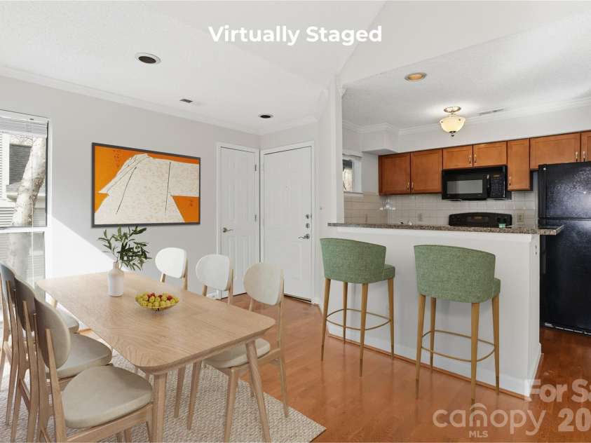 2518 Cranbrook Lane, Charlotte, NC 28207.  MLS# CAR4345010, YatesRealty ID 13423. 