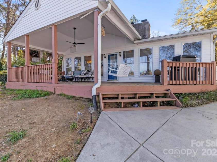 1657 Bowater Road, Rock Hill, SC 29732.  MLS# CAR4240106, YatesRealty ID 13424. 