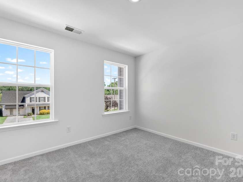9447 Old Dowd Road, Charlotte, NC 28214.  MLS# CAR4358158, YatesRealty ID 13424. 