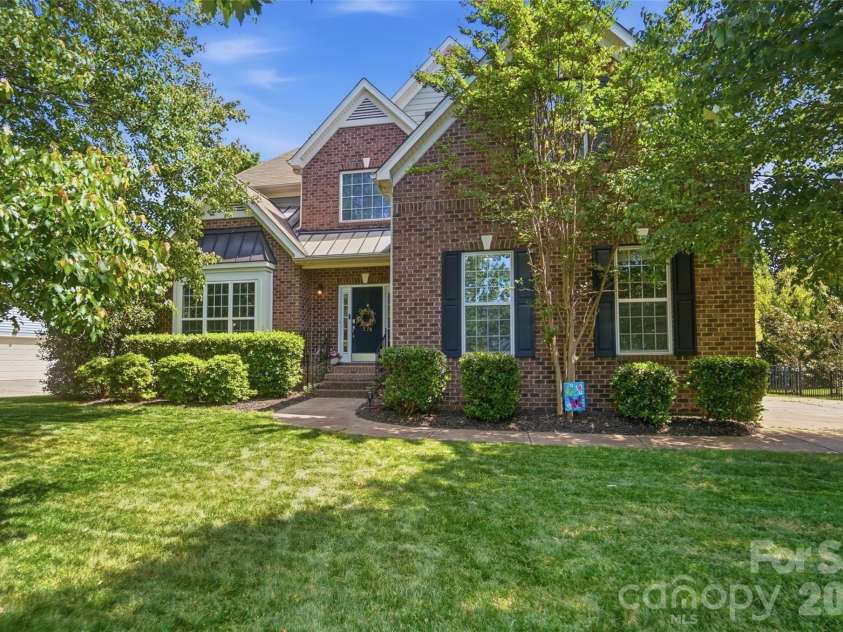 179 Shoreline Parkway, Tega Cay, SC 29708.  MLS# CAR4367689, YatesRealty ID 13426. 